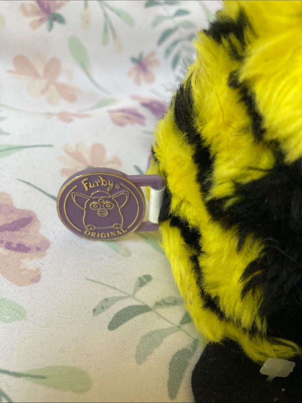 Vintage 1998 Furby Bumble Bee Yellow & Black Stripes For Repair or Parts Tiger - Picture 2 of 6